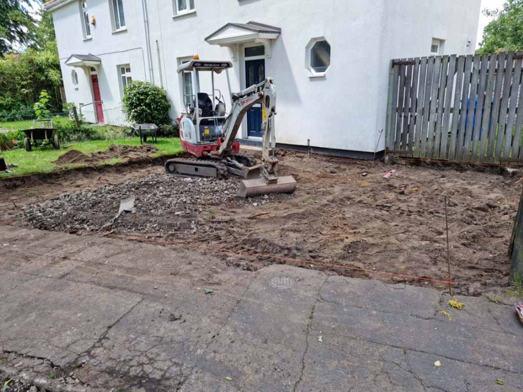 This is a photo of a dig out being carried out by Hitchin Driveways in preparation for a block paving driveway